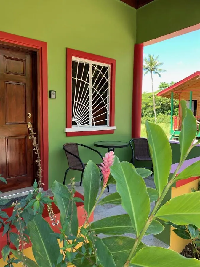 Green Queendom Farm And Lodging Oracabessa Jamaika